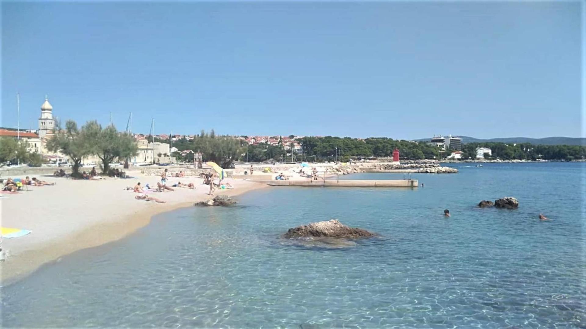 Lovely Studio Malina Close To The Beach Krk Town Extérieur photo