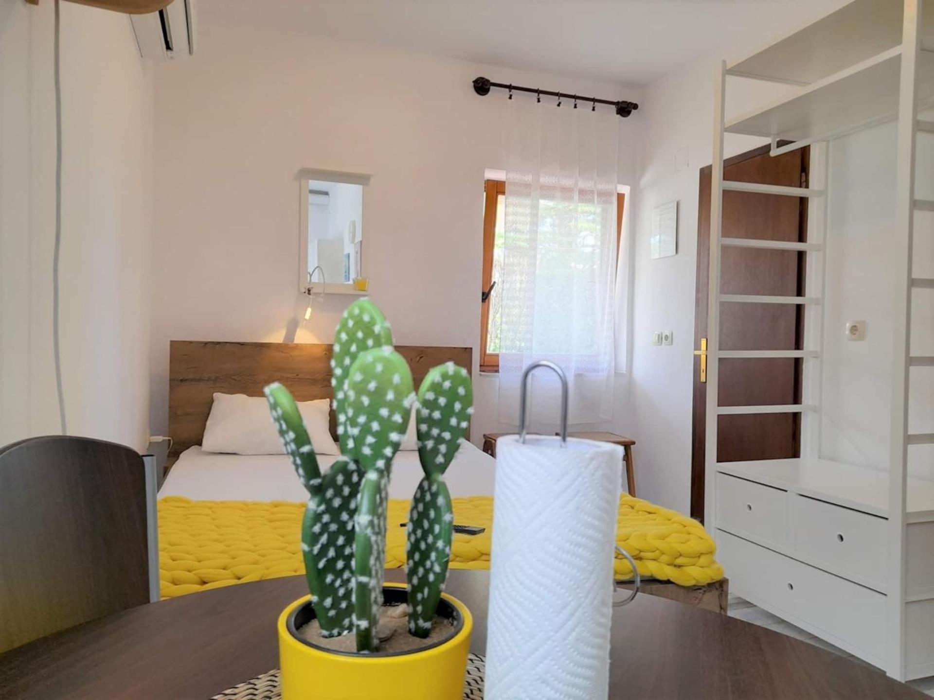 Lovely Studio Malina Close To The Beach Krk Town Extérieur photo
